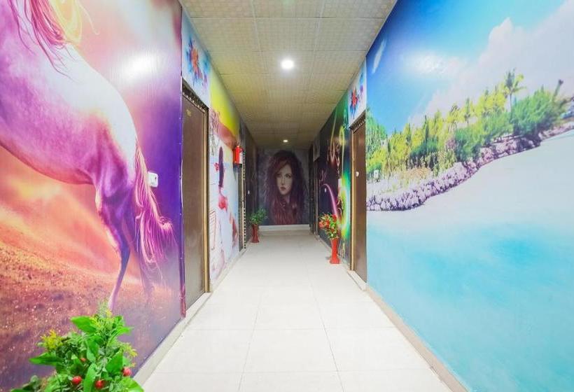 هتل Spot On 66080  Milan