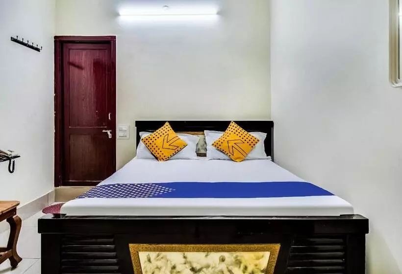 ホテル Spot On Sri Surya Lodge