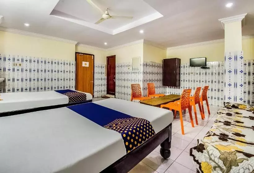 ホテル Spot On Sri Surya Lodge