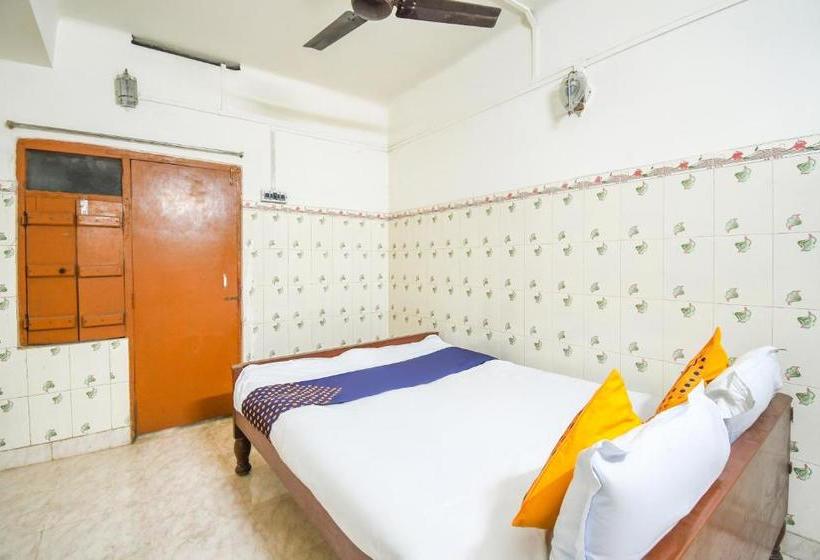 هتل Spot On 67763 Dakshina Inn