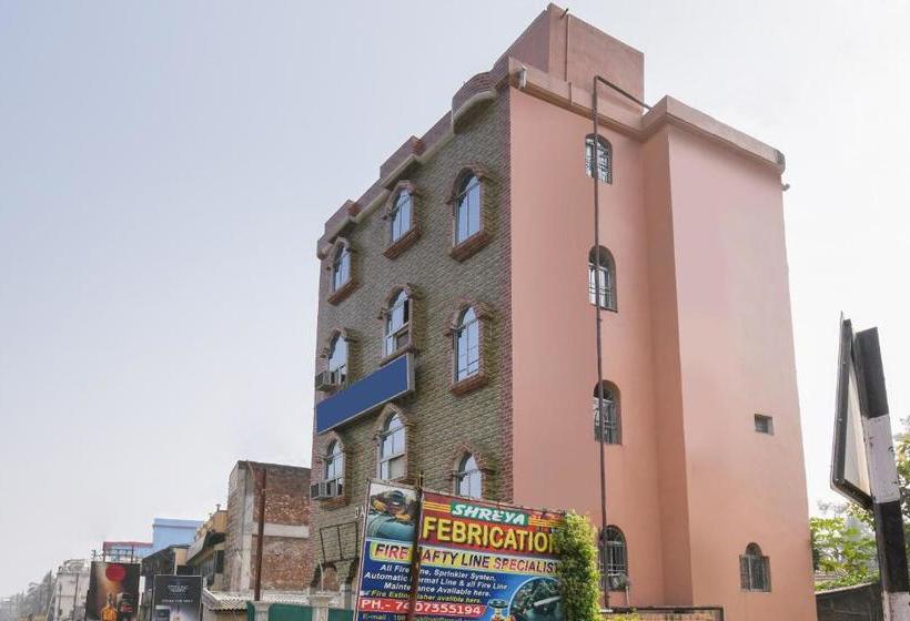 هتل Spot On 67763 Dakshina Inn