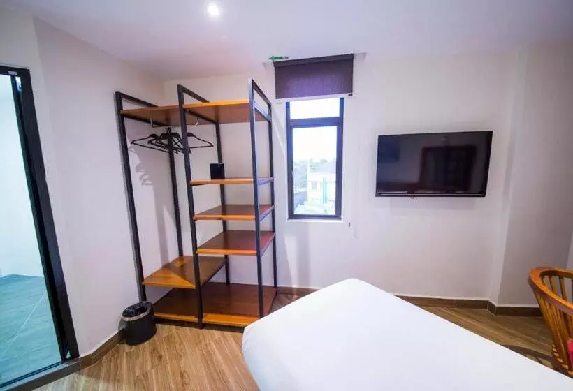 هتل The Point Boutique