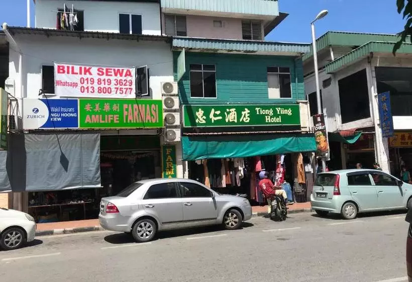 ホテル Spot On 89793 Tiong Yiing