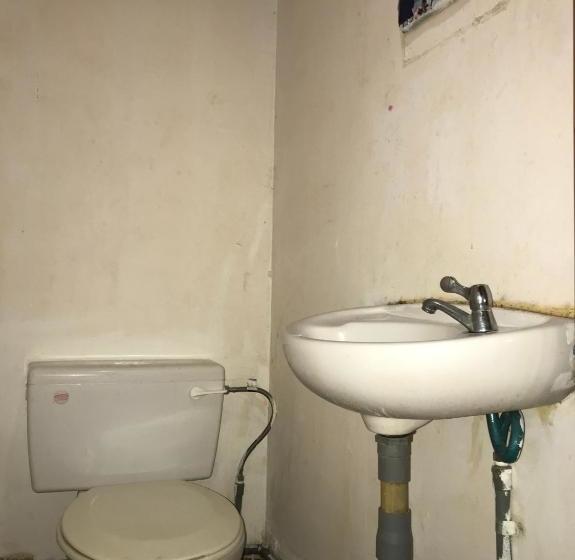 Hotel Spot On 89793 Tiong Yiing