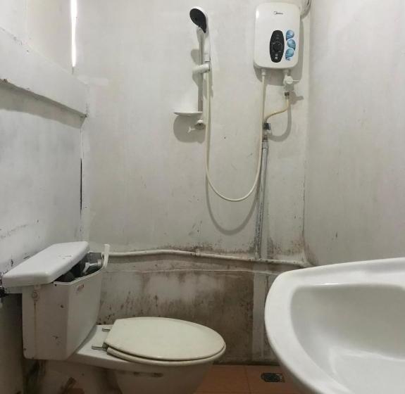 Hotel Spot On 89793 Tiong Yiing