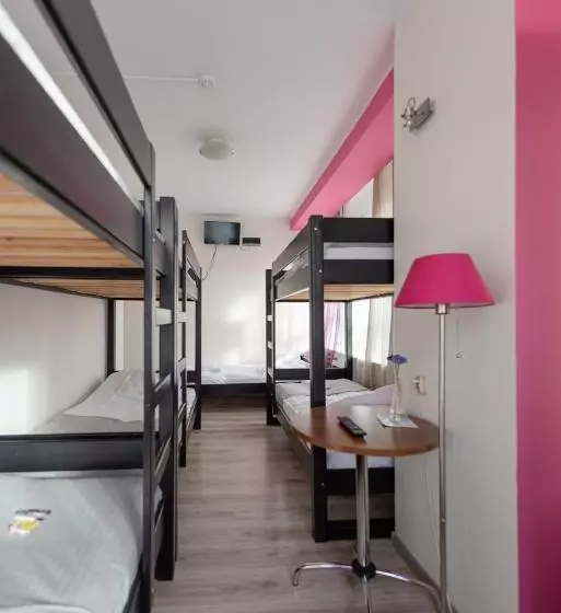 Hostel Puzzle Alfa