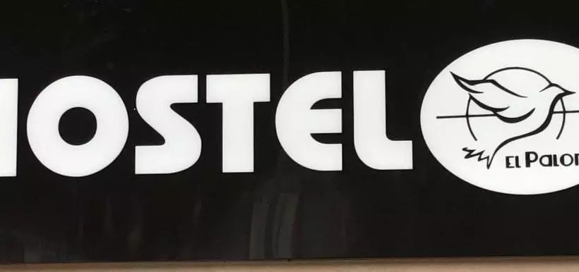 Hotelli Hostel El Paloma