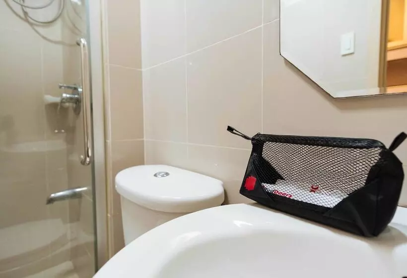 ホテル Reddoorz Premium @ Smdc North Edsa