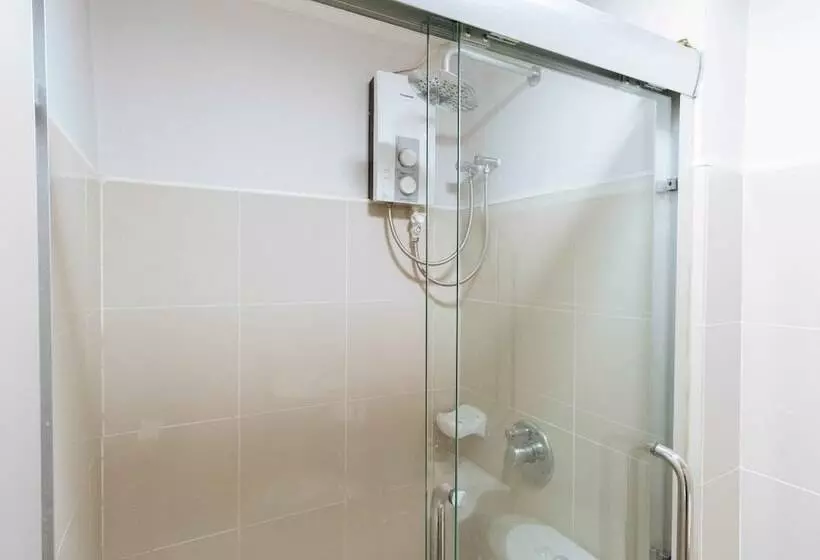 ホテル Reddoorz Premium @ Smdc North Edsa