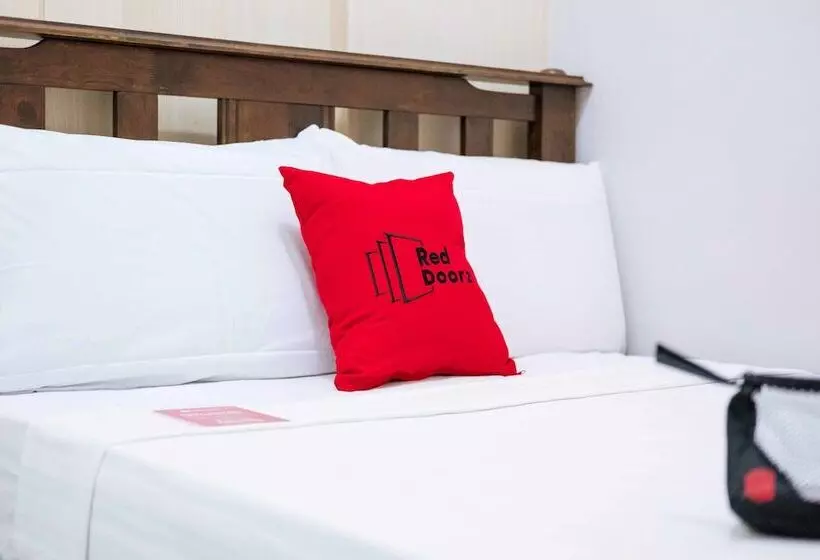 ホテル Reddoorz Premium @ Smdc North Edsa