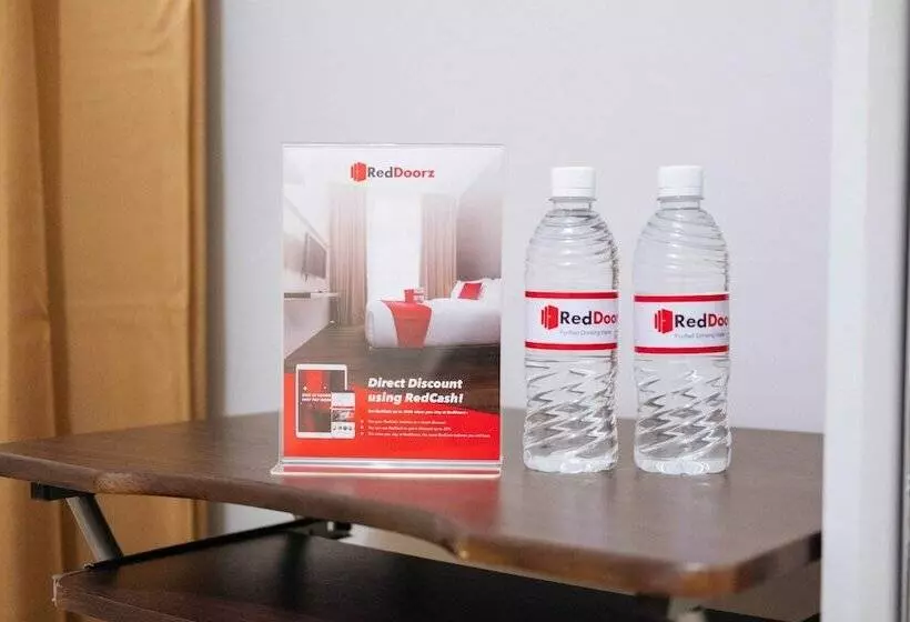 ホテル Reddoorz Premium @ Smdc North Edsa