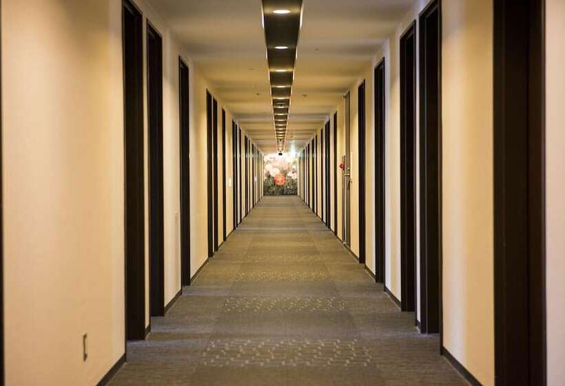 فندق Osaka Airterminal