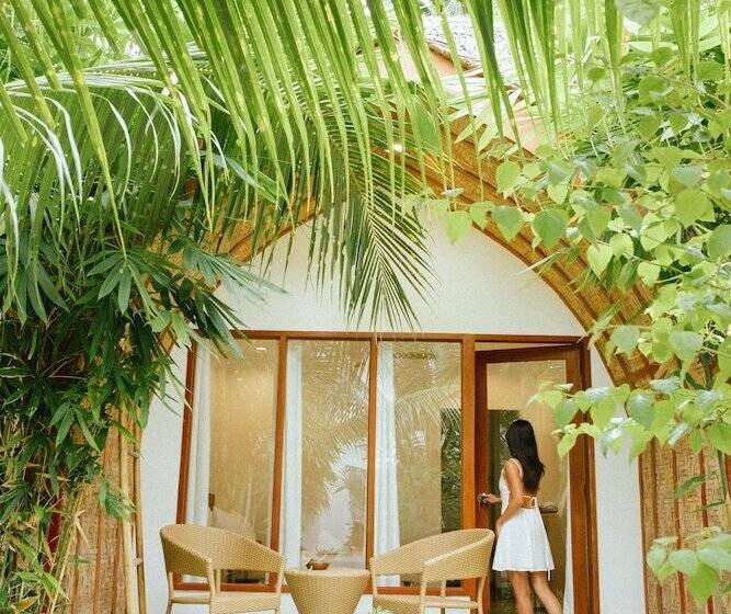 هتل Tropical Temple Siargao Resort