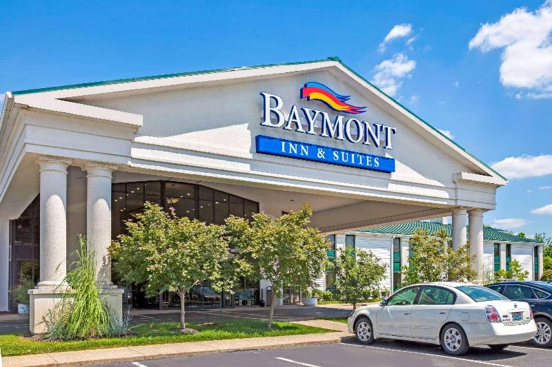 Отель Baymont By Wyndham Louisville Airport South