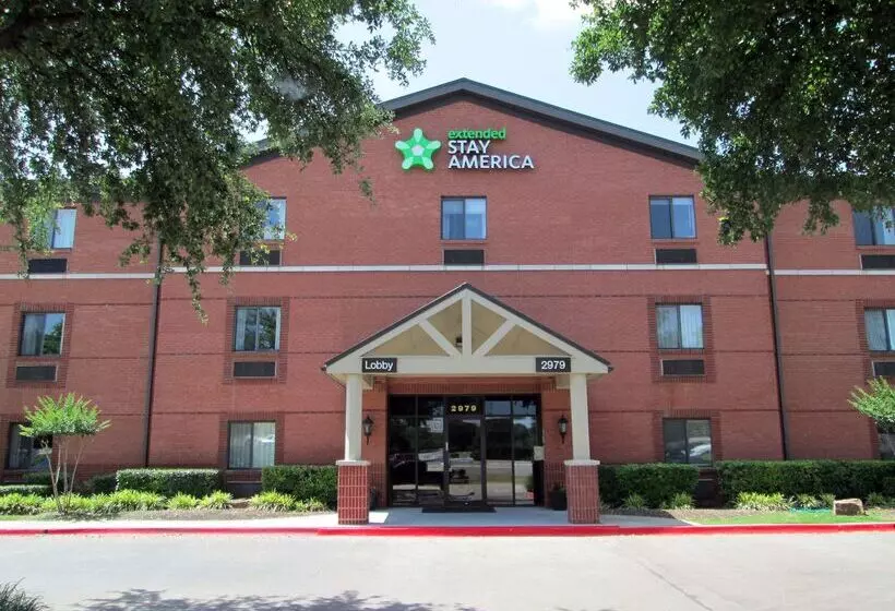 בית מלון כפרי Spark By Hilton Dallas Market Center