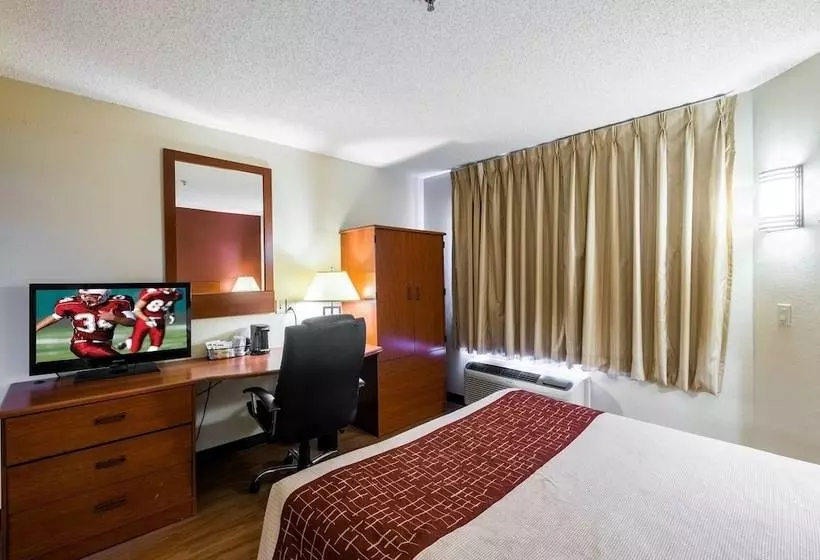 בית מלון כפרי Greentree Inn Houston Iah Airport