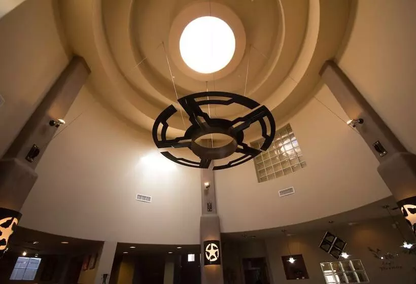 בית מלון כפרי Inn At Eagle Mountain