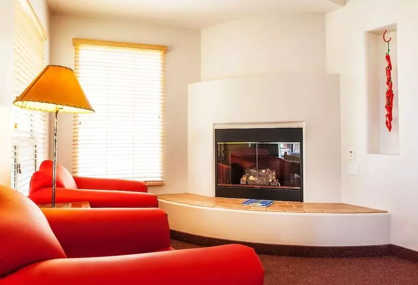 בית מלון כפרי Inn At Eagle Mountain