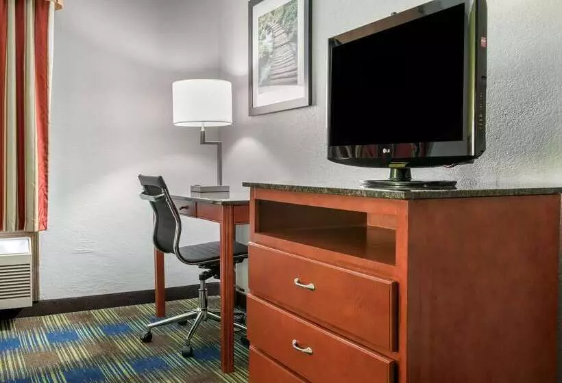 فندق Quality Inn & Suites Bedford West