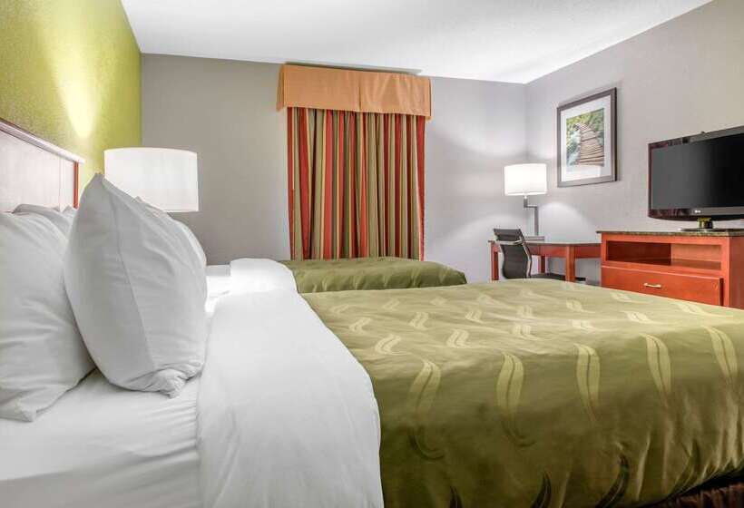 בית מלון כפרי Quality Inn & Suites Bedford West