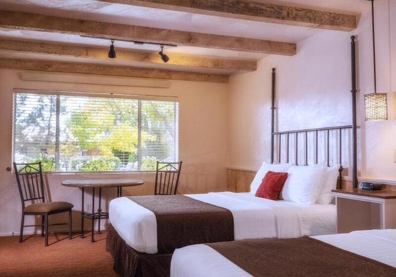 호텔 Sky Ranch Lodge