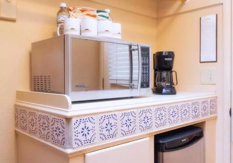 ホテル Sky Ranch Lodge