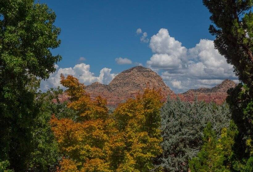 호텔 Sky Ranch Lodge