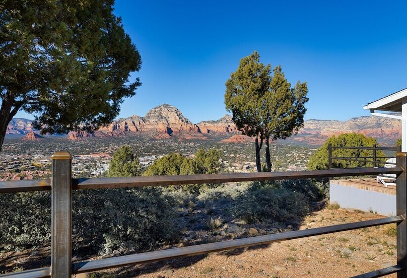 호텔 Sky Ranch Lodge