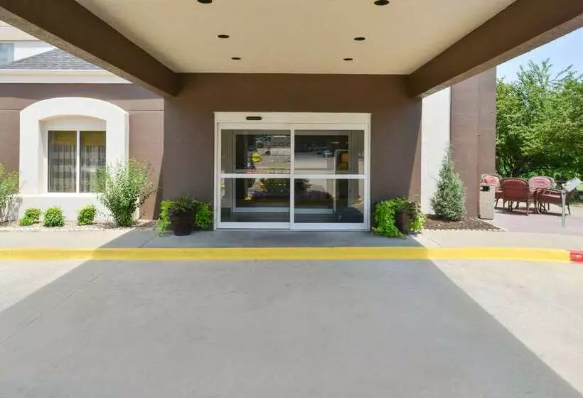 Отель Sleep Inn Fayetteville North