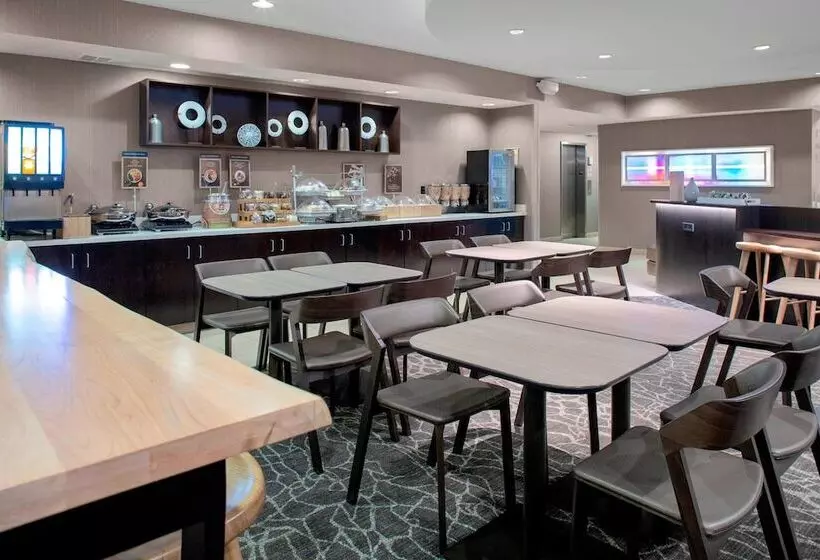 ホテル Springhill Suites By Marriott Memphis East Galleria