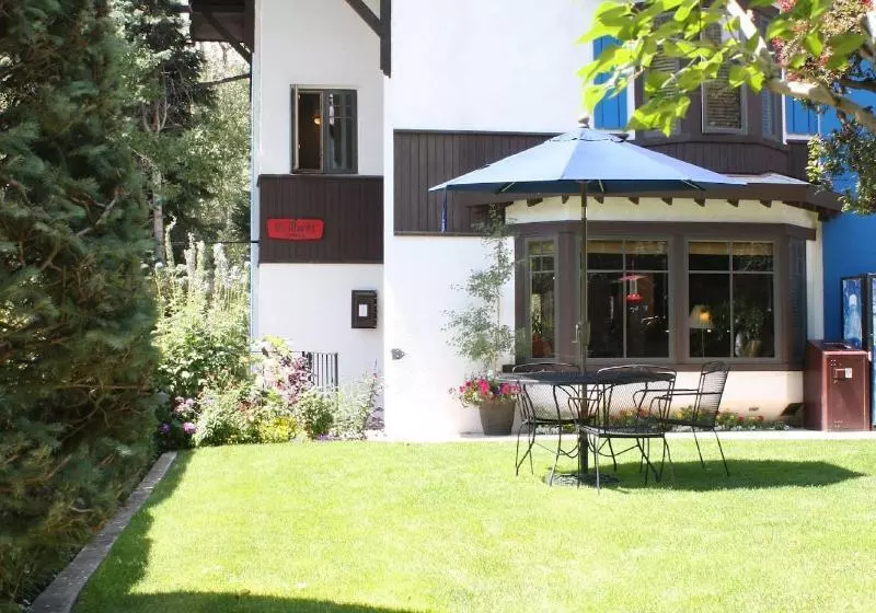 호텔 St Moritz Lodge And Condominiums