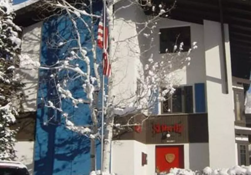 호텔 St Moritz Lodge And Condominiums