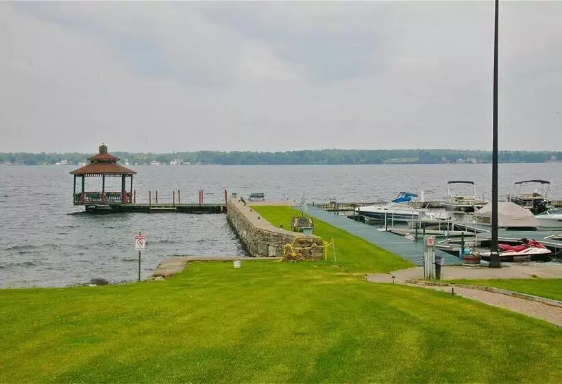 فندق Stone Fence Resort