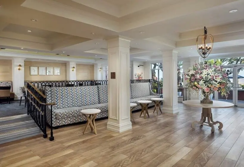 Hotelli The Inn At Long Beach