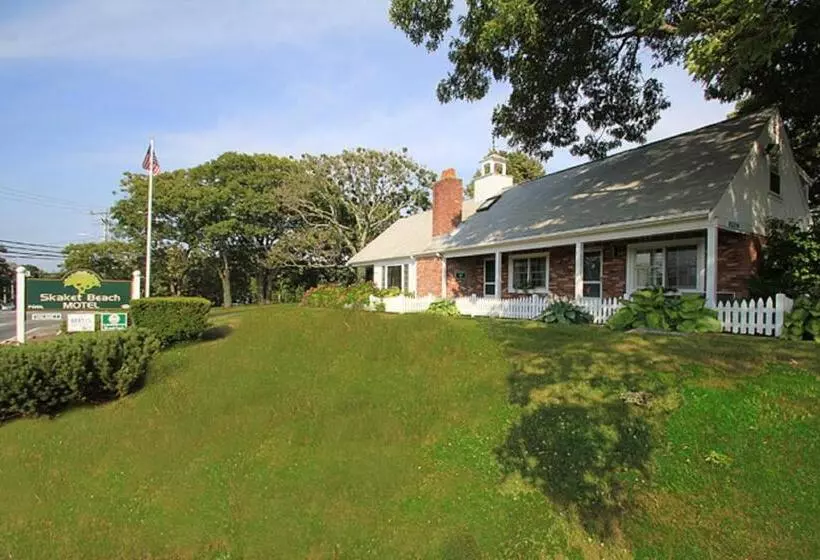 Skaket Beach Motel