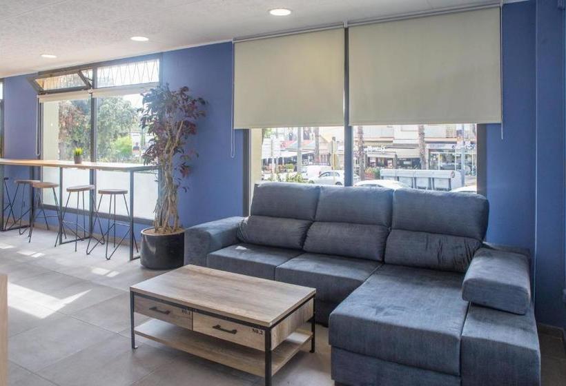 پانسیون Faro Solo Para Mujeres