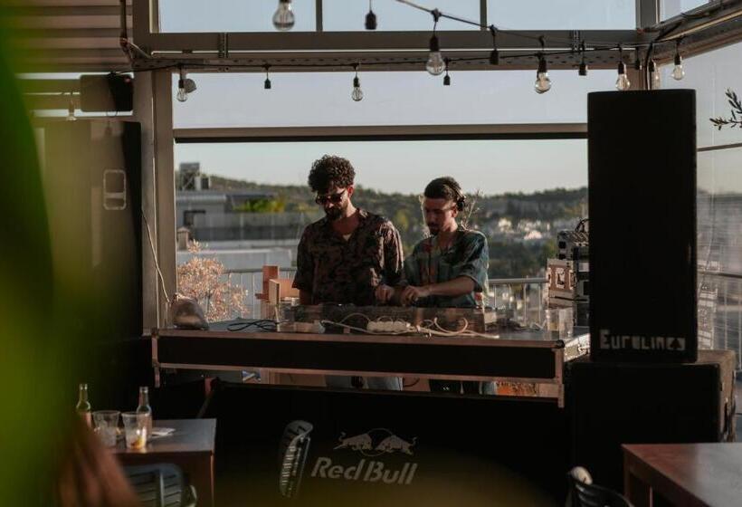 فندق صغير Selina Athens Theatrou