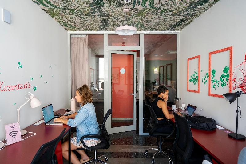 فندق صغير Selina Athens Theatrou