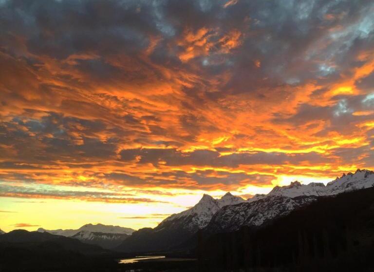 B&b Y Cabañas Cerro Castillo