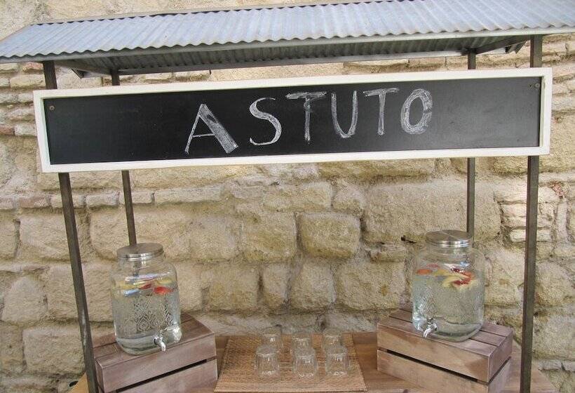 مسافرخانه Astuto Boutique Jerez Adults Only