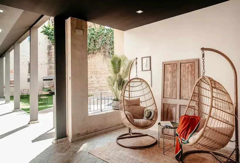 簡易ホテル Astuto Boutique Jerez  Adults Only