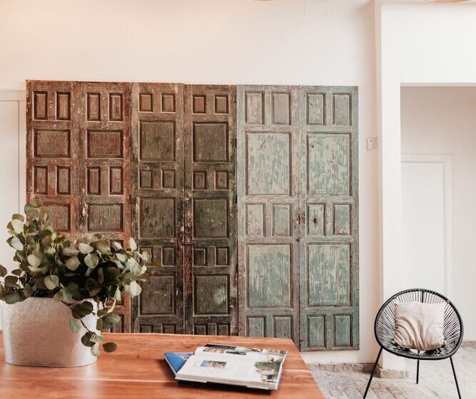 مسافرخانه Astuto Boutique Jerez Adults Only