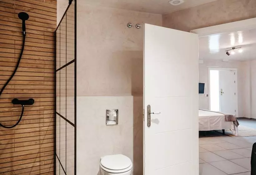 簡易ホテル Astuto Boutique Jerez  Adults Only