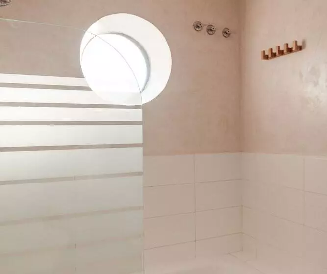 簡易ホテル Astuto Boutique Jerez  Adults Only