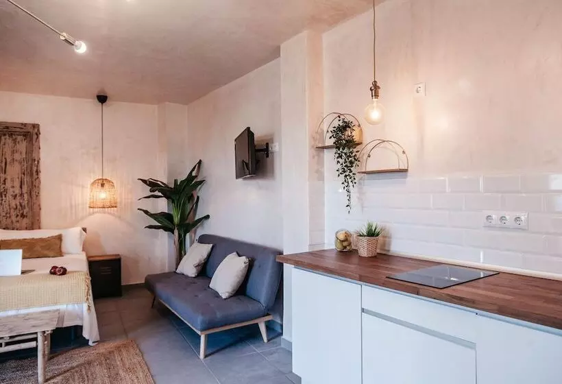 簡易ホテル Astuto Boutique Jerez  Adults Only