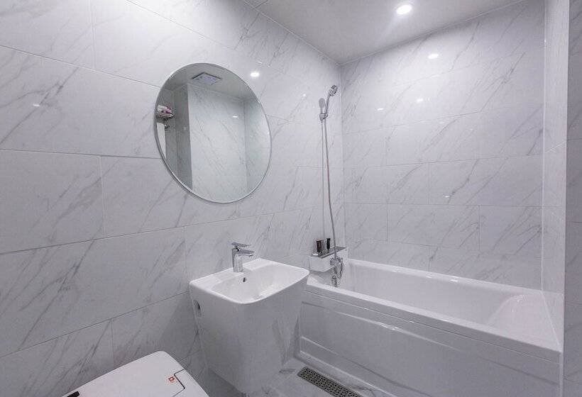 هتل Geoje Okpo Brown Dot