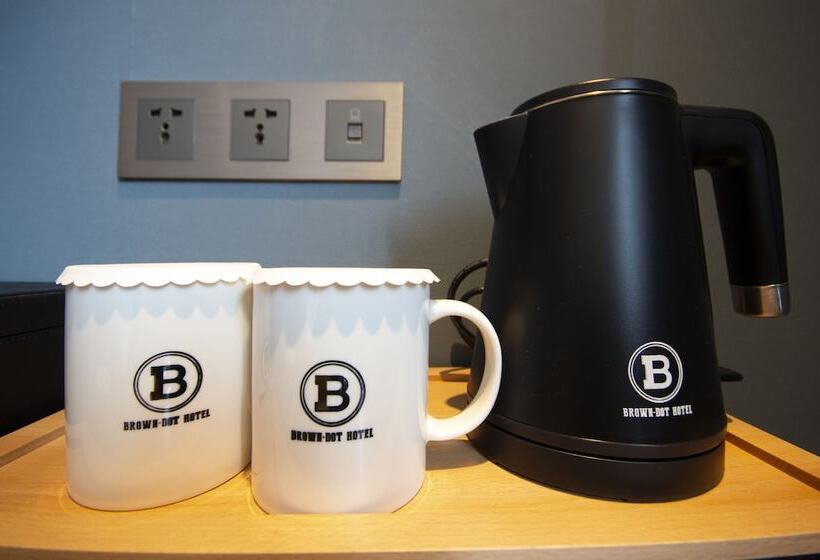 هتل Geoje Okpo Brown Dot