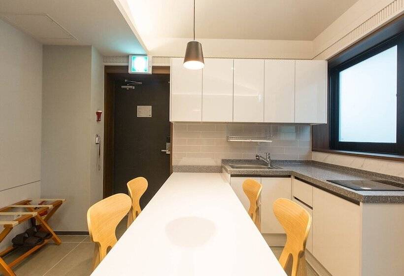 هتل Geoje Okpo Brown Dot