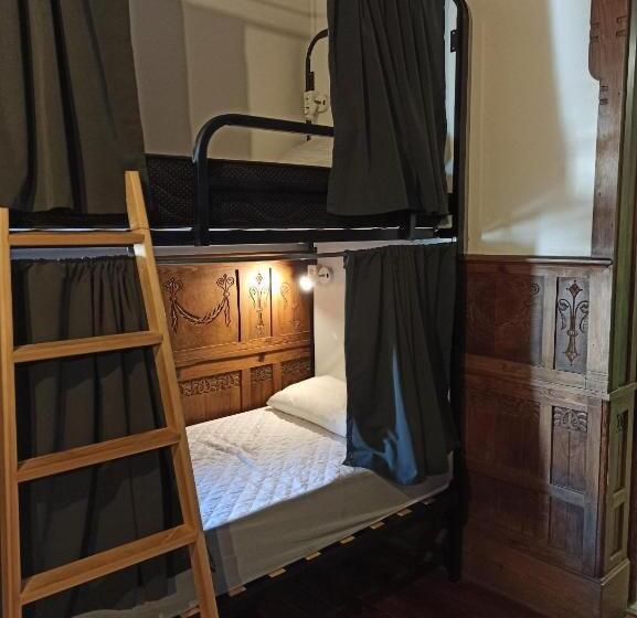 ペンション Albergue Albor