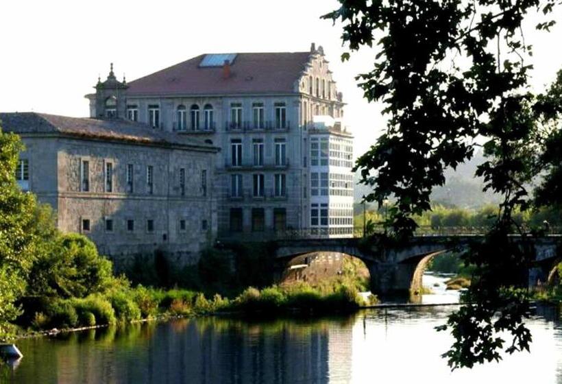 ペンション Albergue Albor